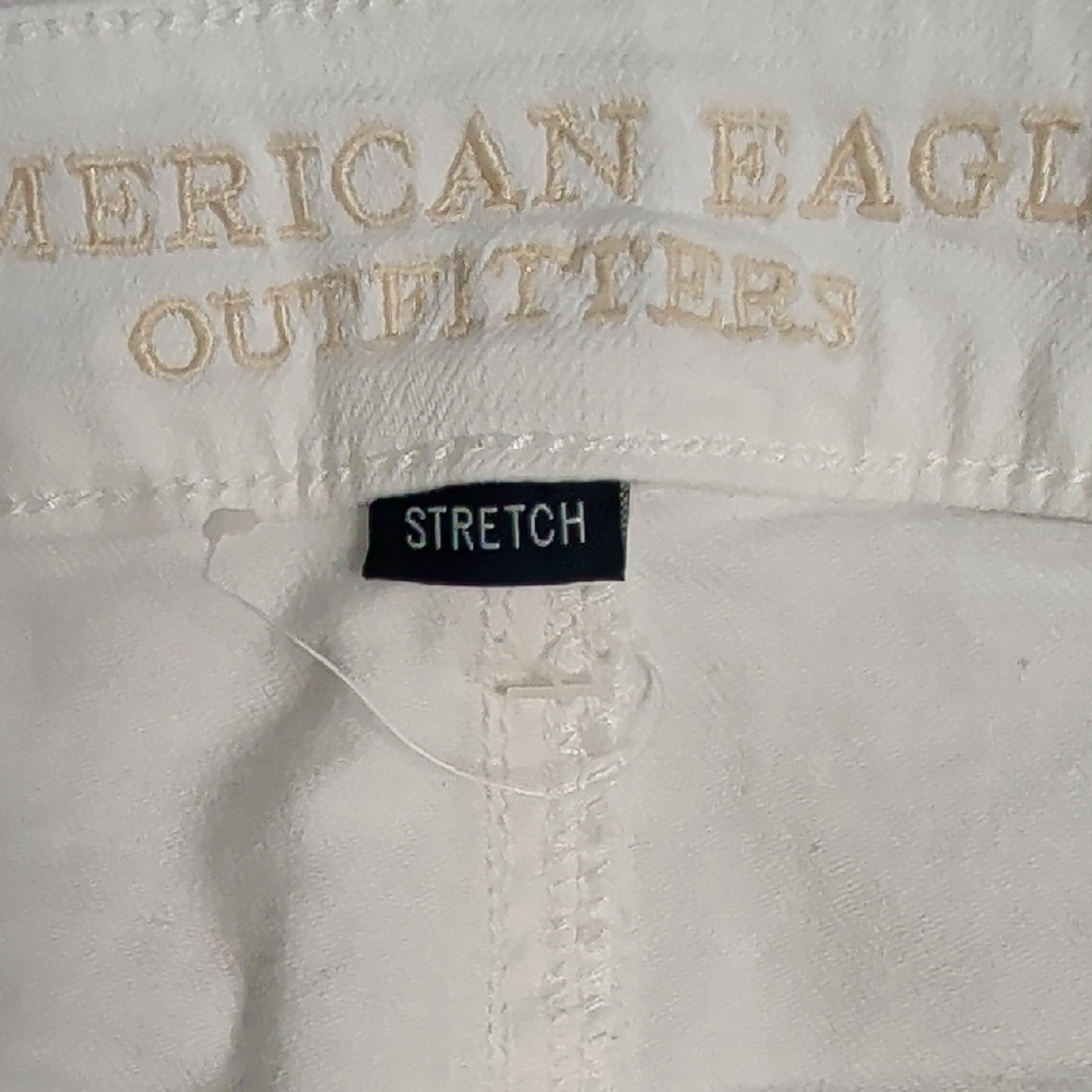 American Eagle Outfitters White Distressed Jean Shorts - Picture 3 of 5